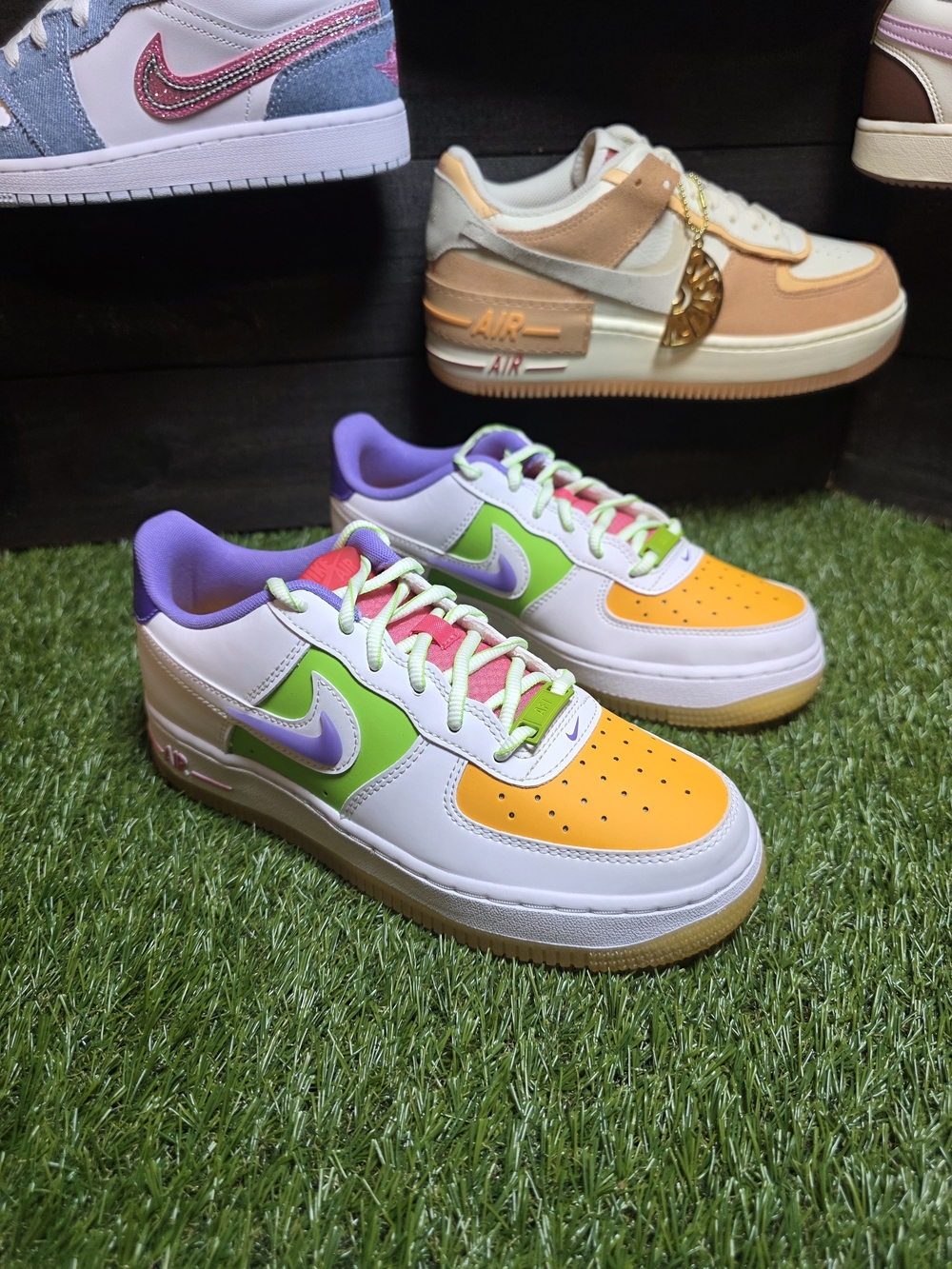 Kids' 5.5y Nike Air Force 1 LV81 Sneakers — White with Orange, Green & Purple